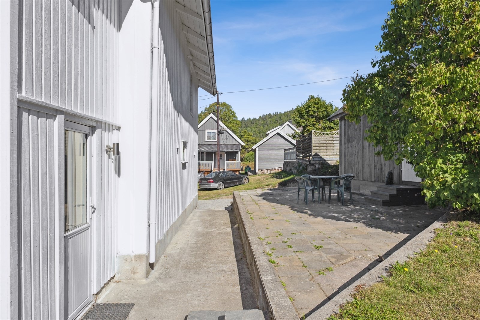 Den ene har utgang til fin, solrik uteplass. Galleribilde