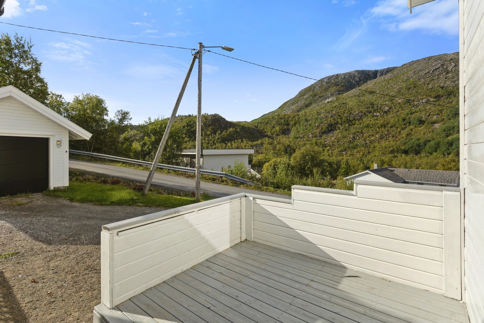 Her bor man med gangavstand til skole og barnehage Galleribilde