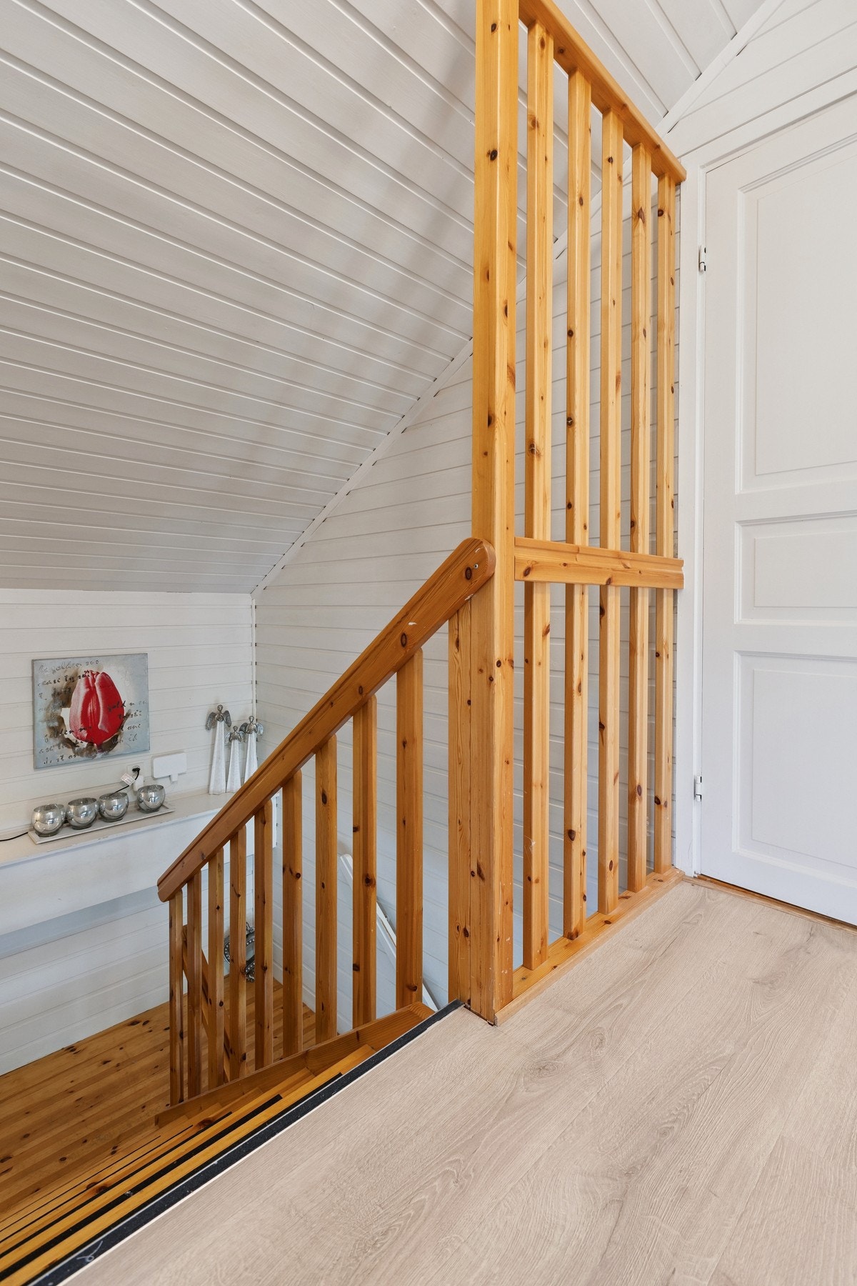 Gang på loftet med trapp til 1. etasje Galleribilde