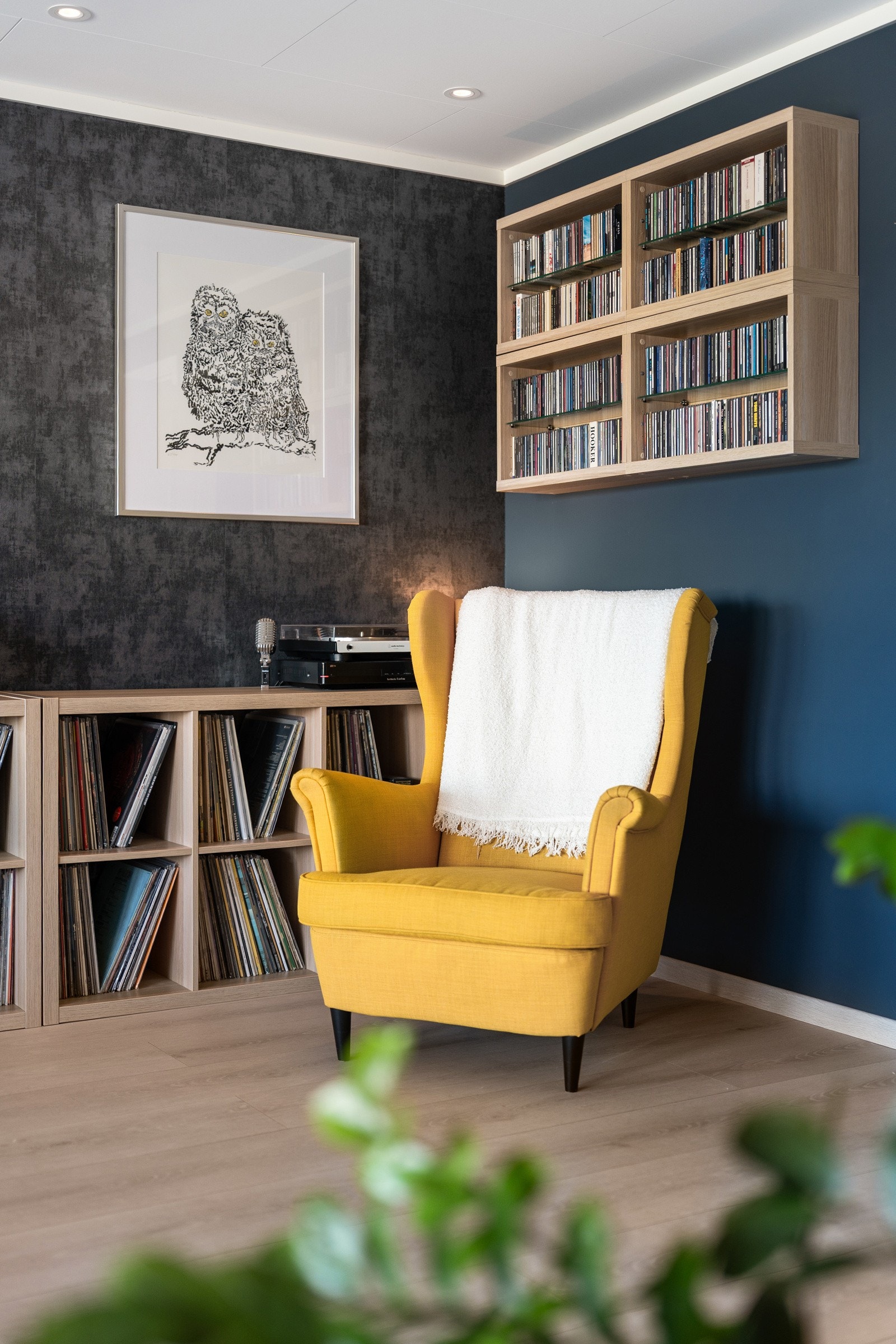 Opprinnelig var det en liten bod her. Men den har blitt fjernet da man ønsket større stue og har stor bod i kjeller på 15 kvm. Galleribilde