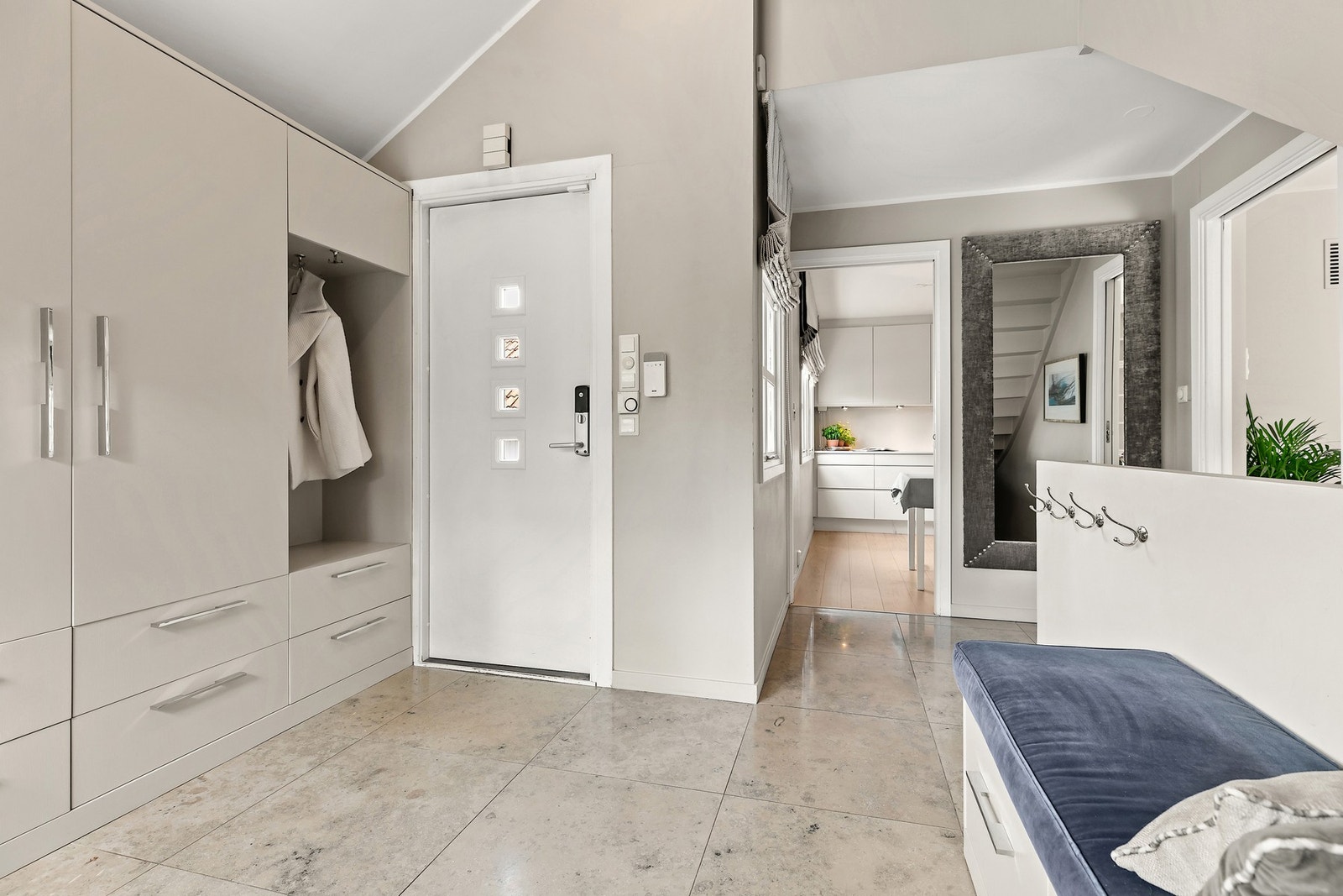 God takhøyde gir et luftig og eksklusivt inntrykk Galleribilde