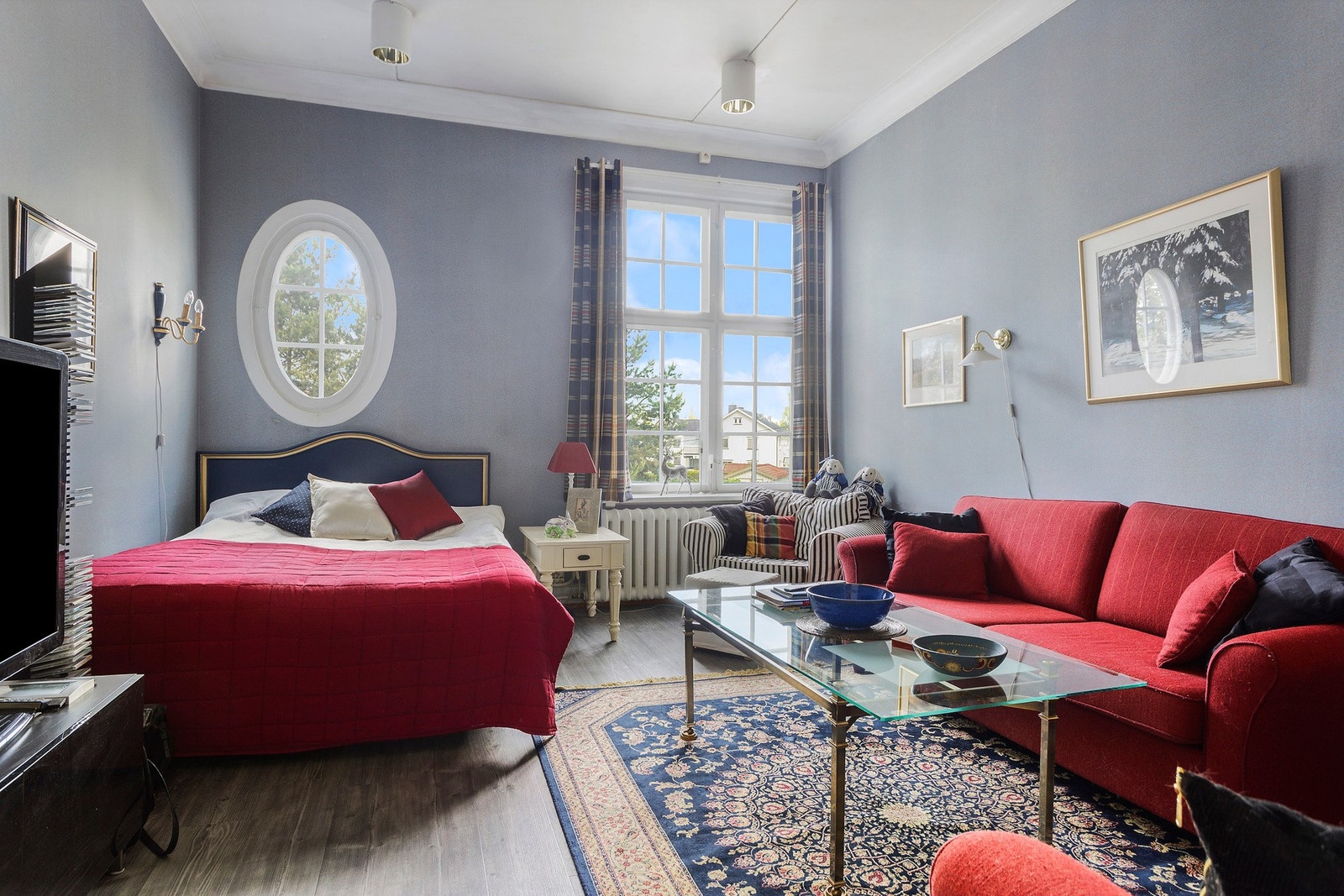 Soverom / TV-stue i andre etasje. Galleribilde