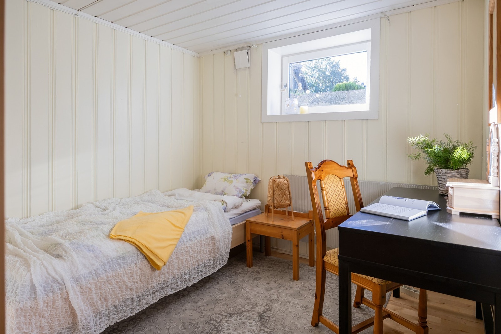 Soverom 5 på 8,8m² i sokkel. (Rommet er ikke omsøkt til soverom)