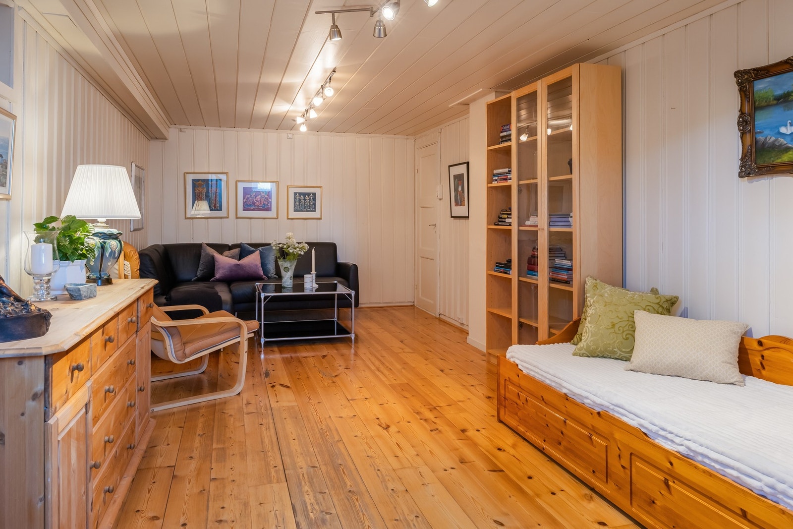 I kjeller finner man en stue på 19,5m².