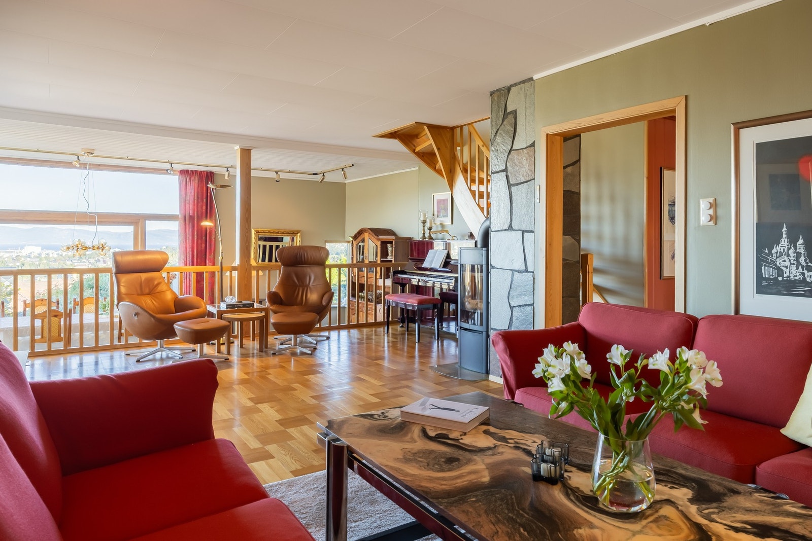 Stor, lys og åpen stue på hele 57,3m².