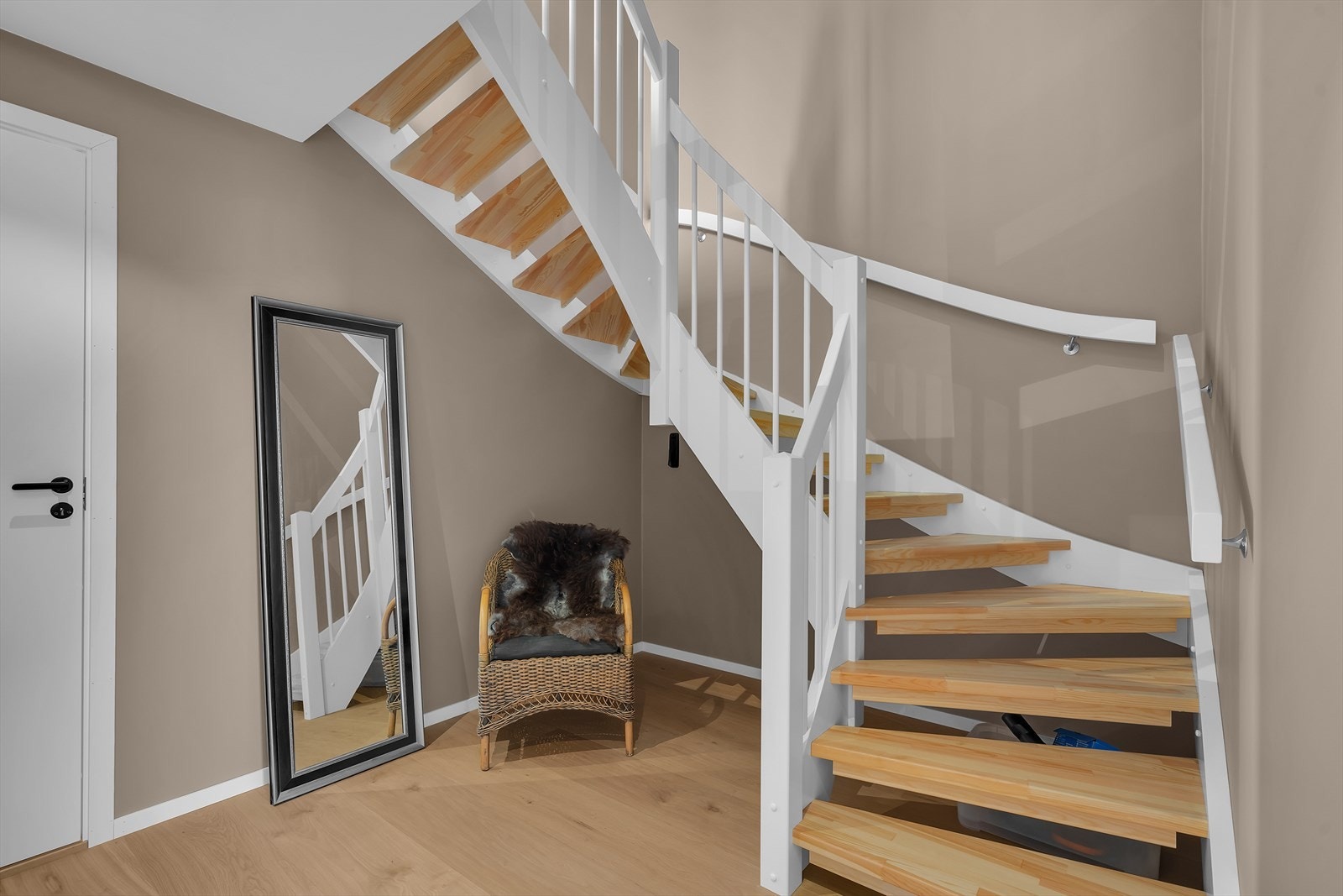 Trapperom/hall Galleribilde