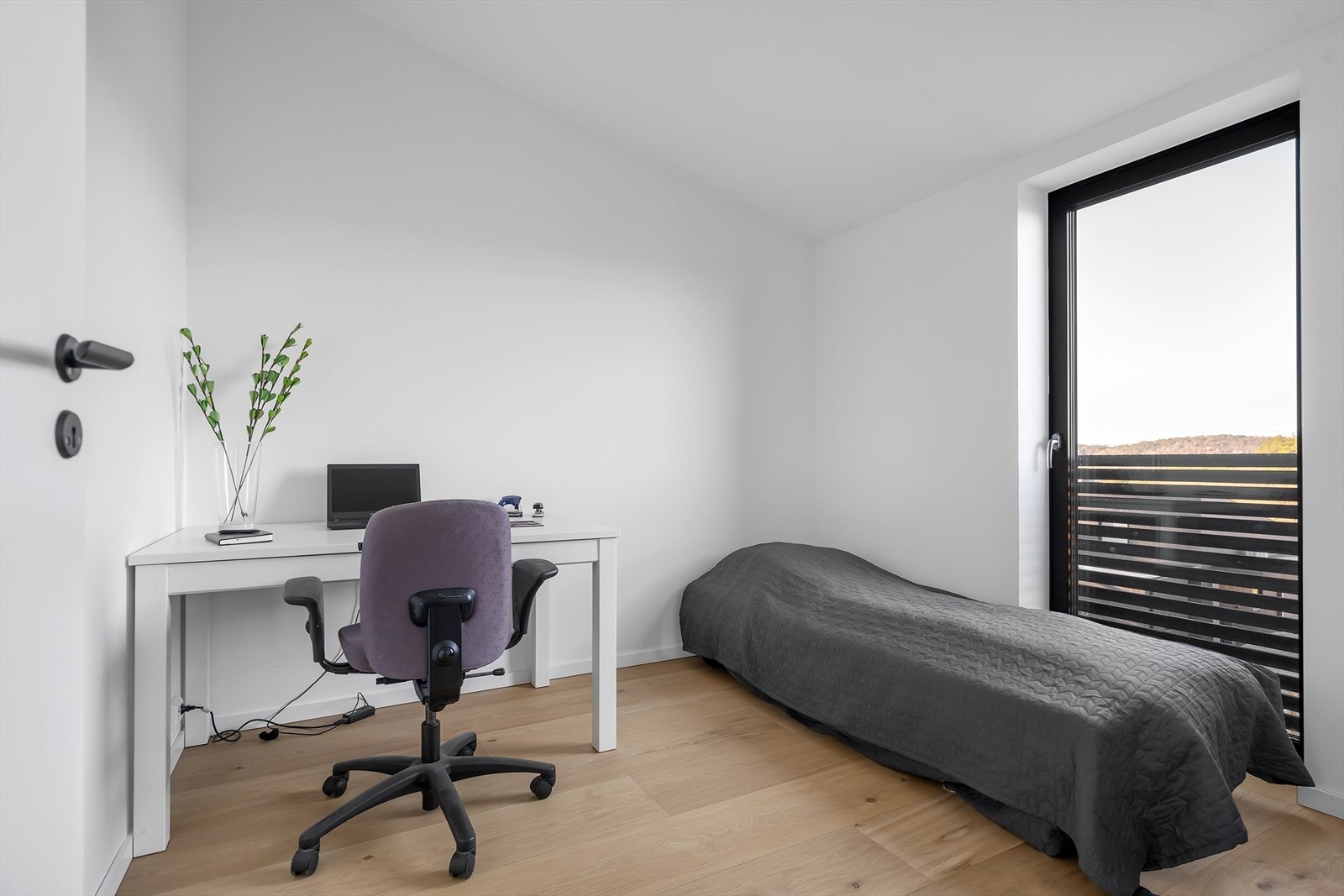 Soverom/ kontor 2.etg. Galleribilde