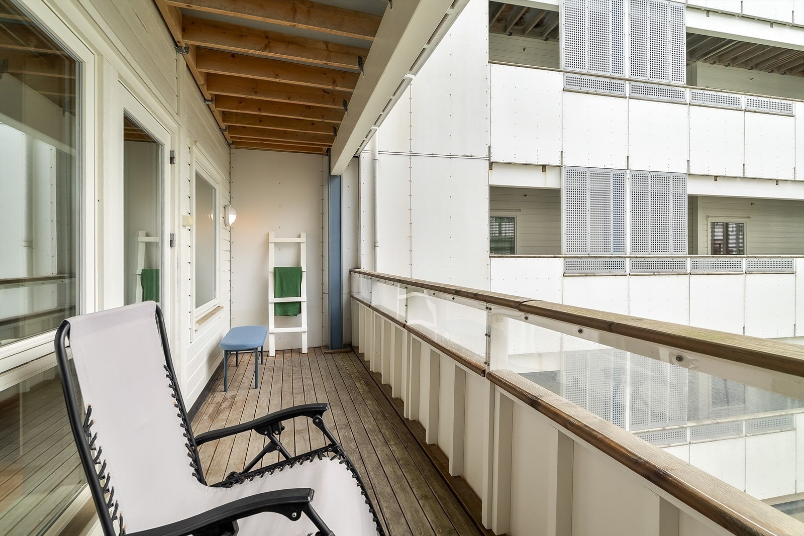 10 m² balkong med god plass til utemøbler. Galleribilde