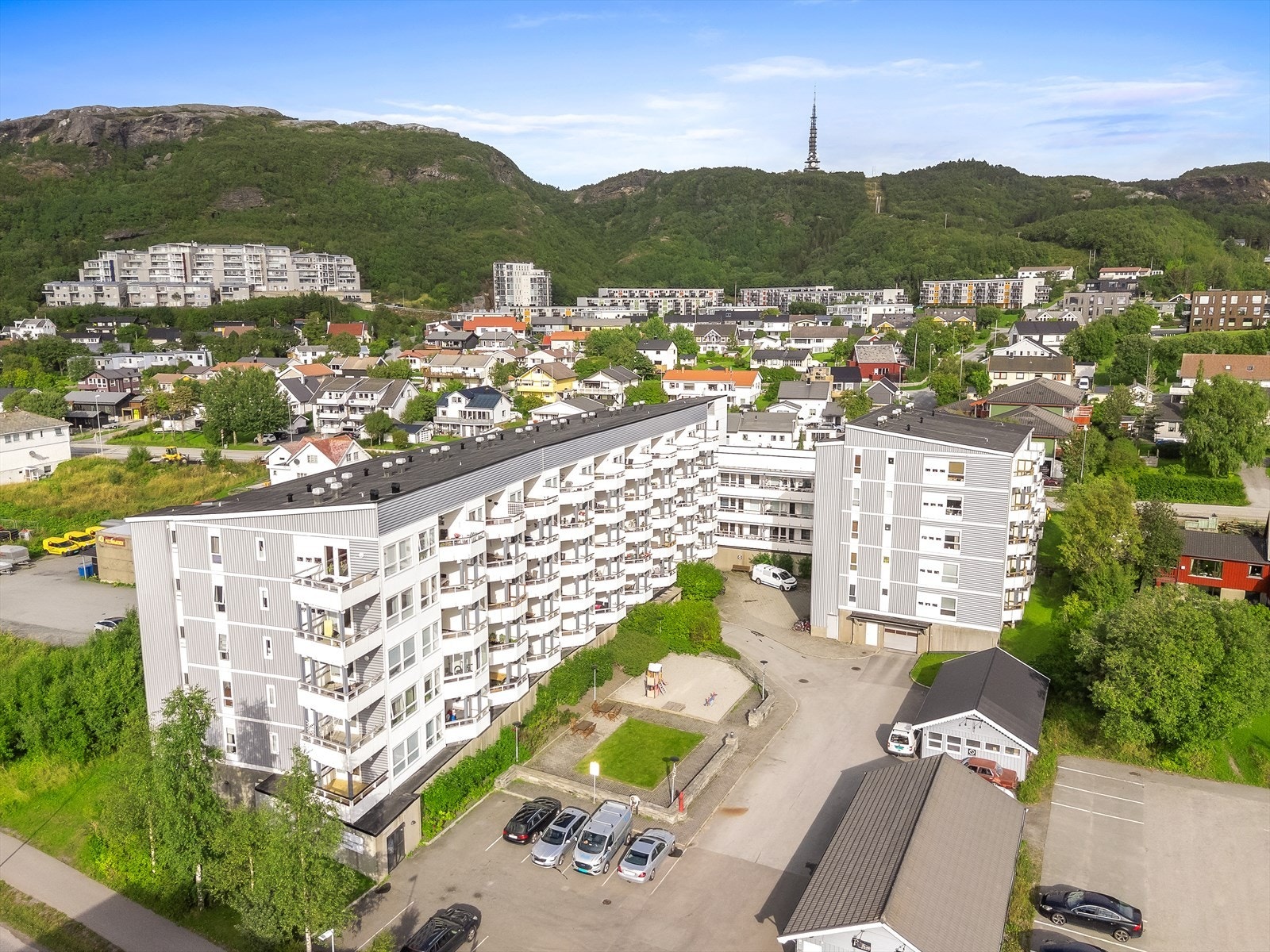 2-roms andelsleilighet i populære Nordstandveien 47 Borettslag i Nedre Rønvik. Galleribilde