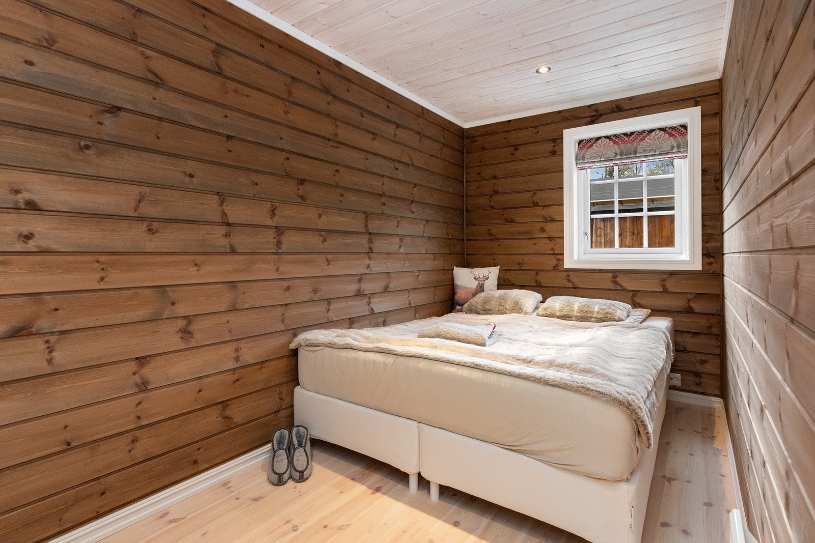 I første etasje er det 3 soverom Galleribilde