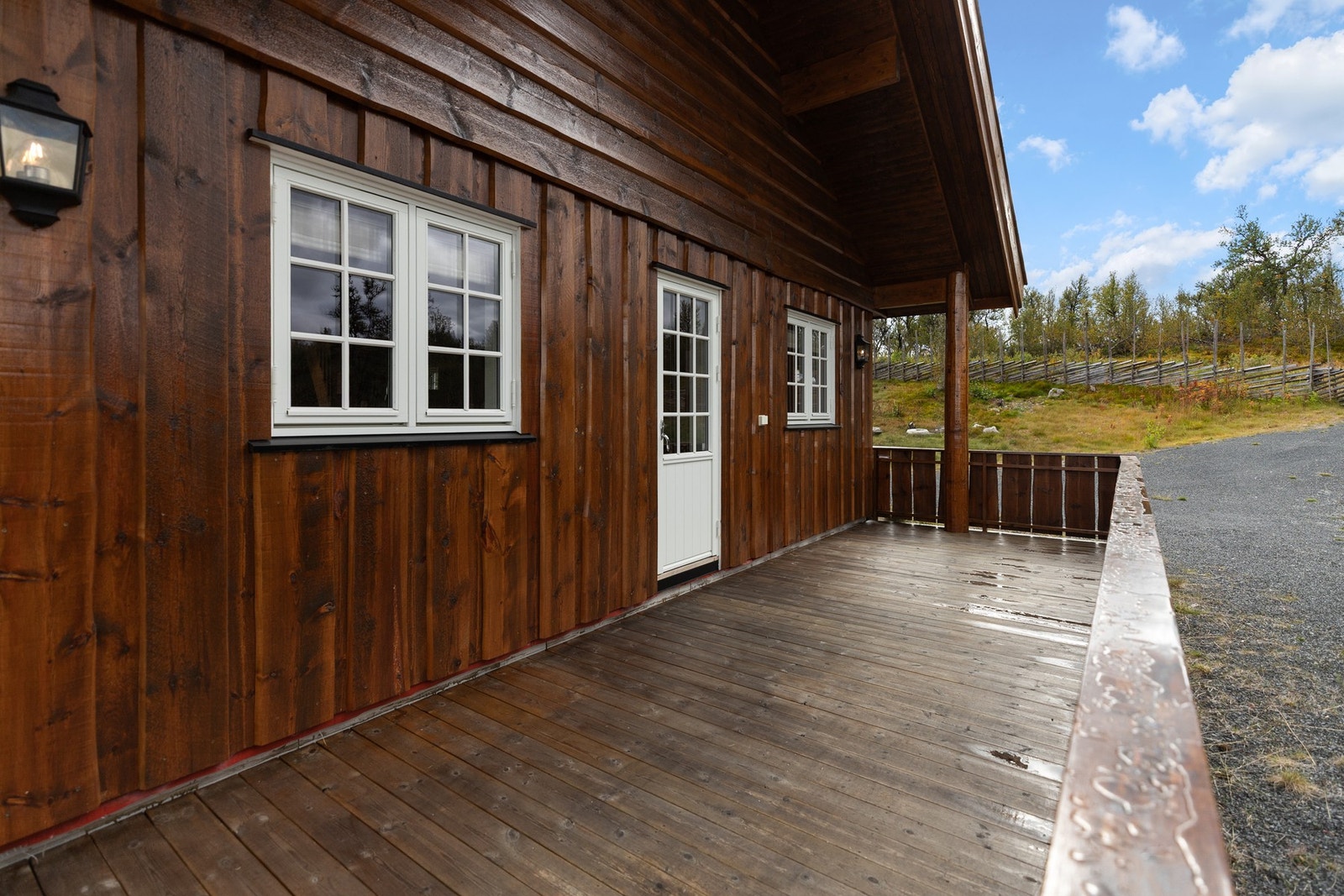 God plass til flere soner på terrasse Galleribilde