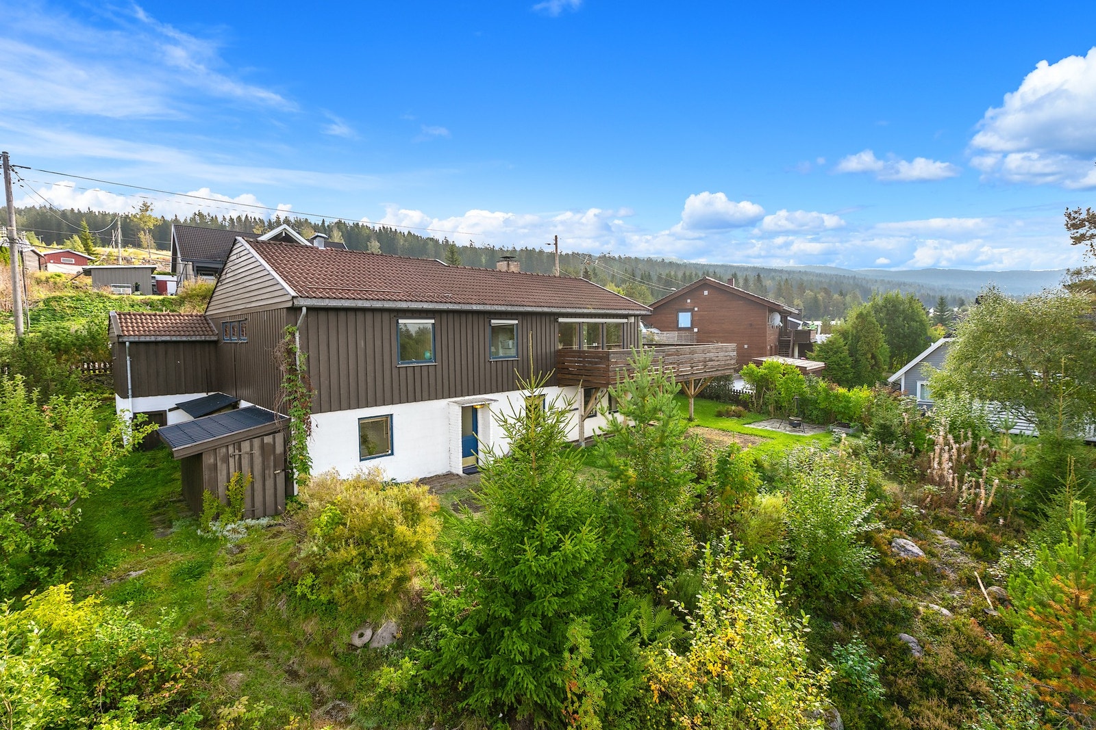 Line Jorung v/EIE eiendomsmegling har gleden av å presentere Moreneveien 54A! Galleribilde