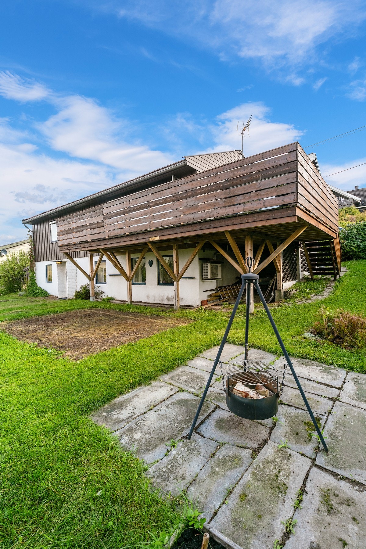 Her er det lagt til rette for både lek, avslapning og sosiale sammenkomster ute. Galleribilde