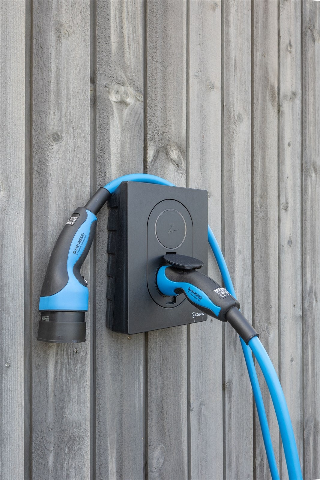 El-bil lader tilhørende leiligheten installert. Galleribilde