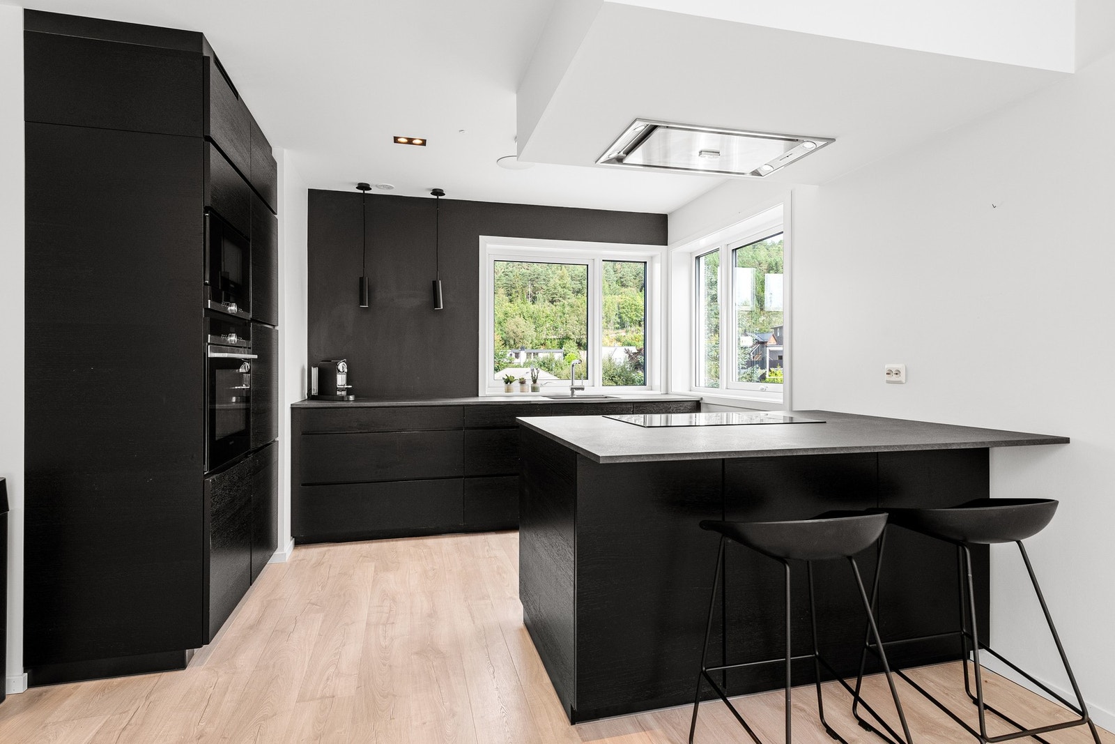 Kjøkkenøy med barløsning. Galleribilde