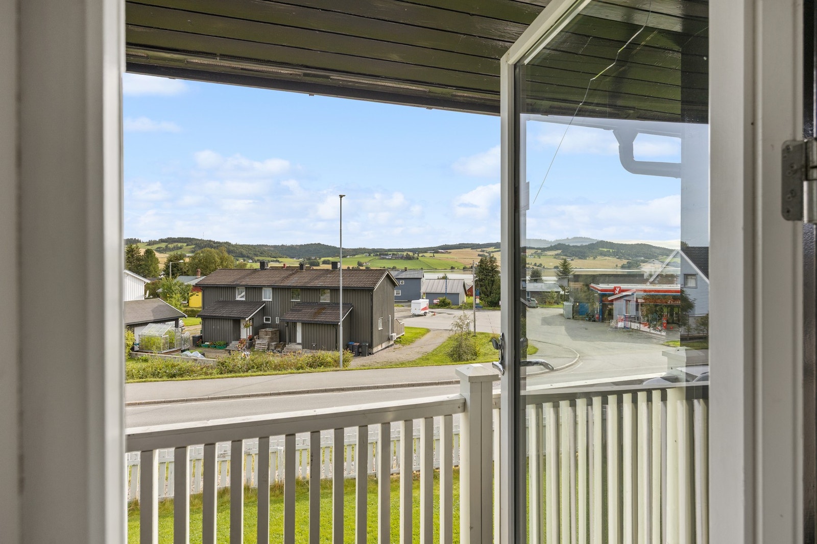 Utgang til balkong på ca 4 kvm Galleribilde