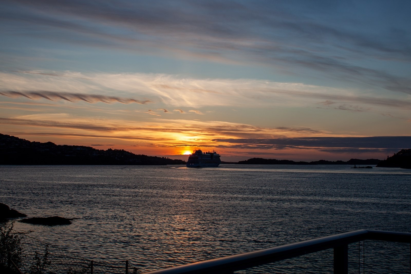 Et vakkert bilde tatt av selger fra terrassen en vårdag i 2025 Galleribilde