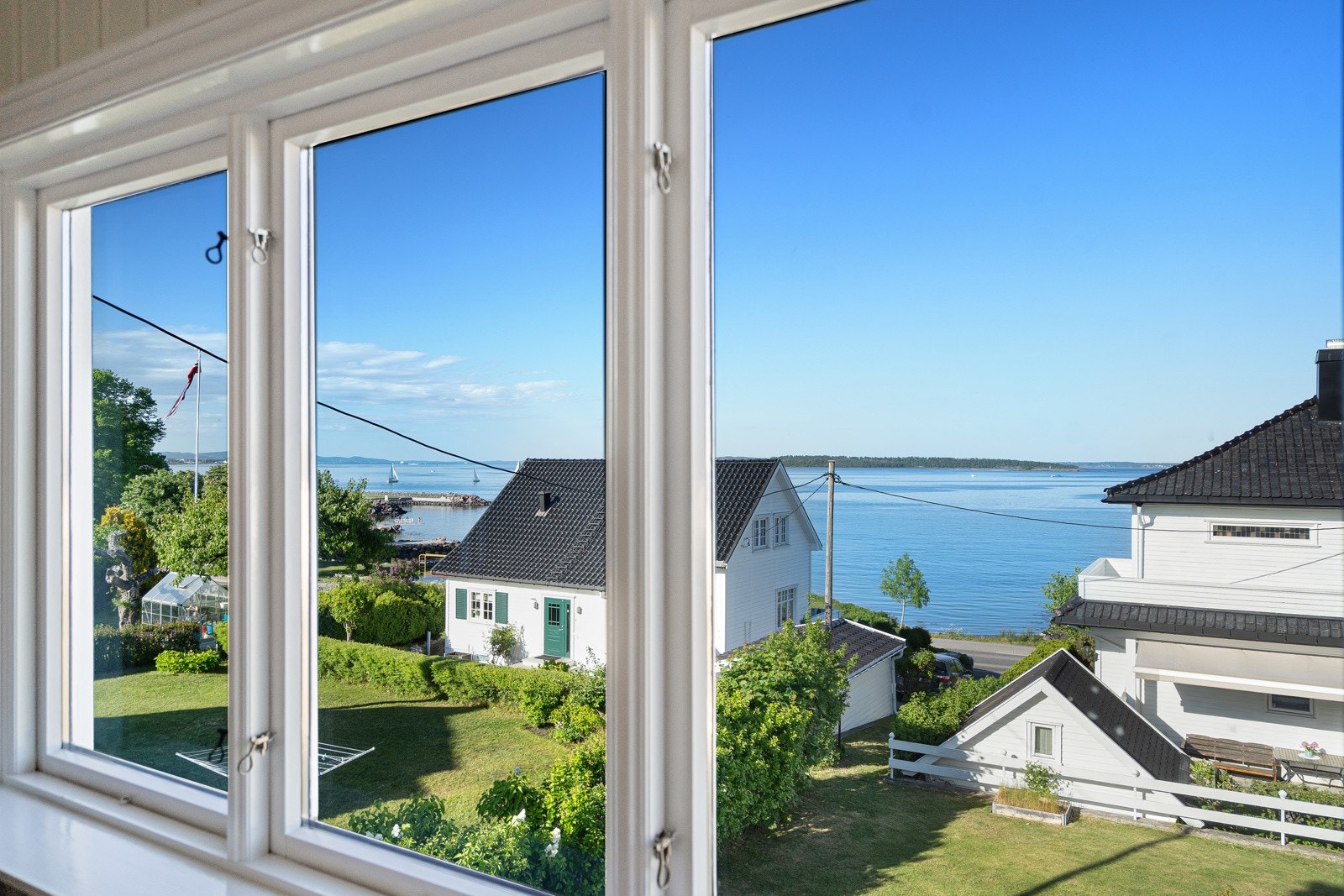 Flott utsikt fra stuen i 2. etasje - Utsikten er bedre/nærere i virkeligheten. Galleribilde