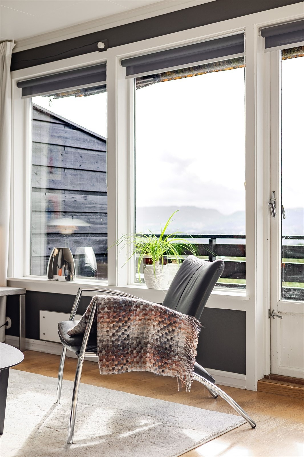 Fra stuen er det utgang til terrasse Galleribilde