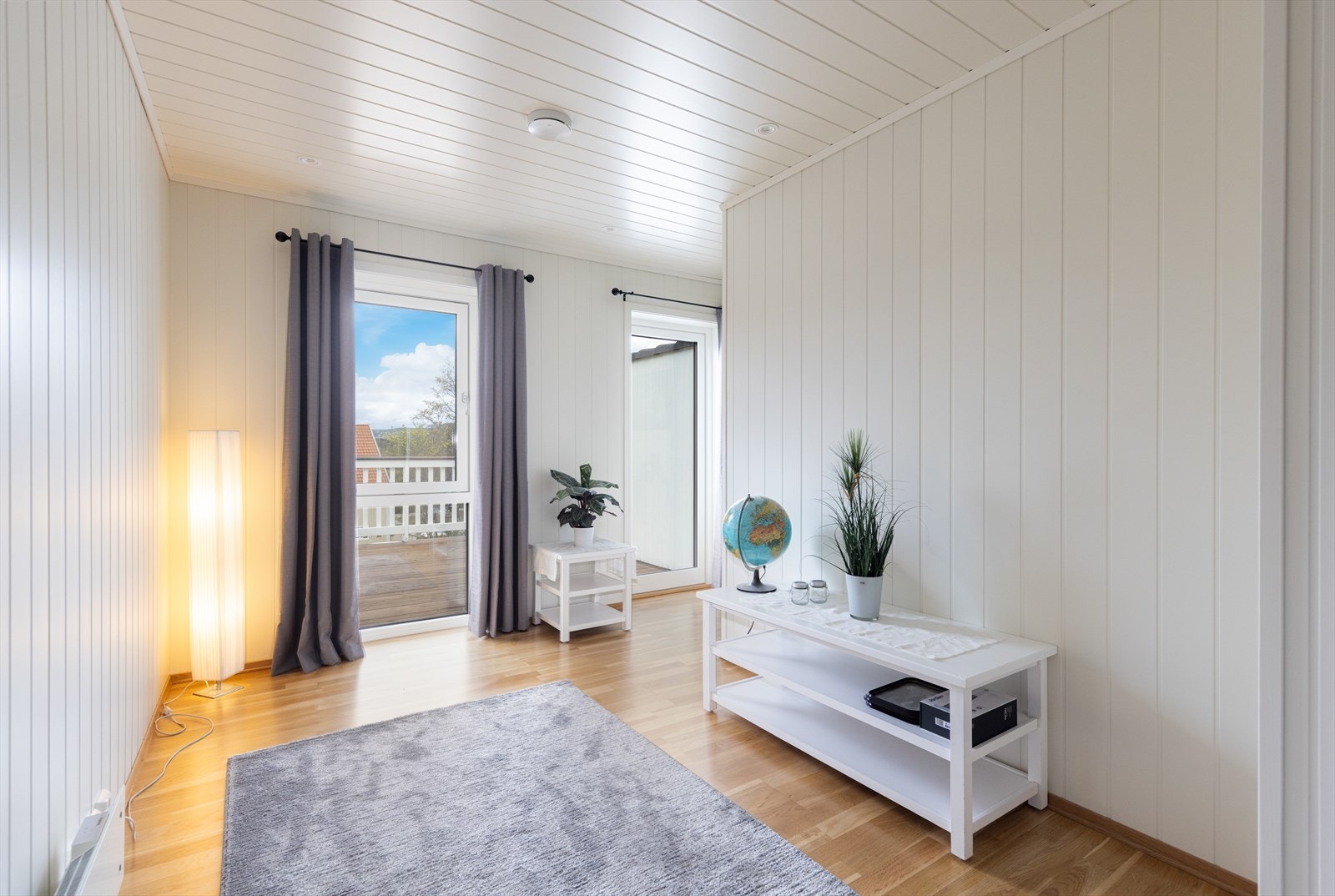 Leilighetene har en lys og fin loftstue med utgang til stor og solrik terrasse. Galleribilde