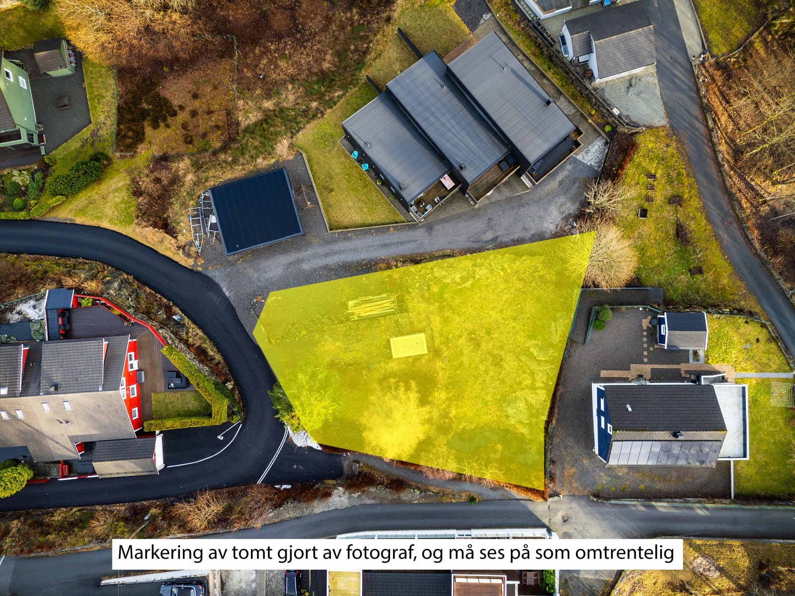 -
Solrik tomt på 908m² i et ettertraktet boligområde - Galleribilde