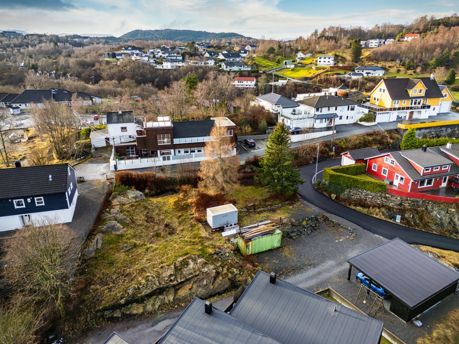 -
Videre er det 5 minutters kjøring til Kleppestø senter - Galleribilde