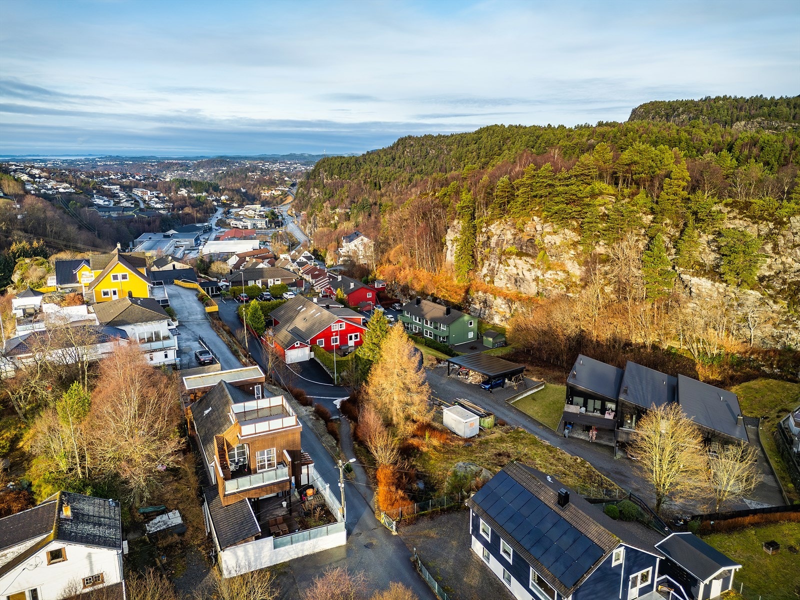 - Gangavstand til Kleppe skole, Kleppestø ungdomsskole og Askøy videregående skole - Galleribilde