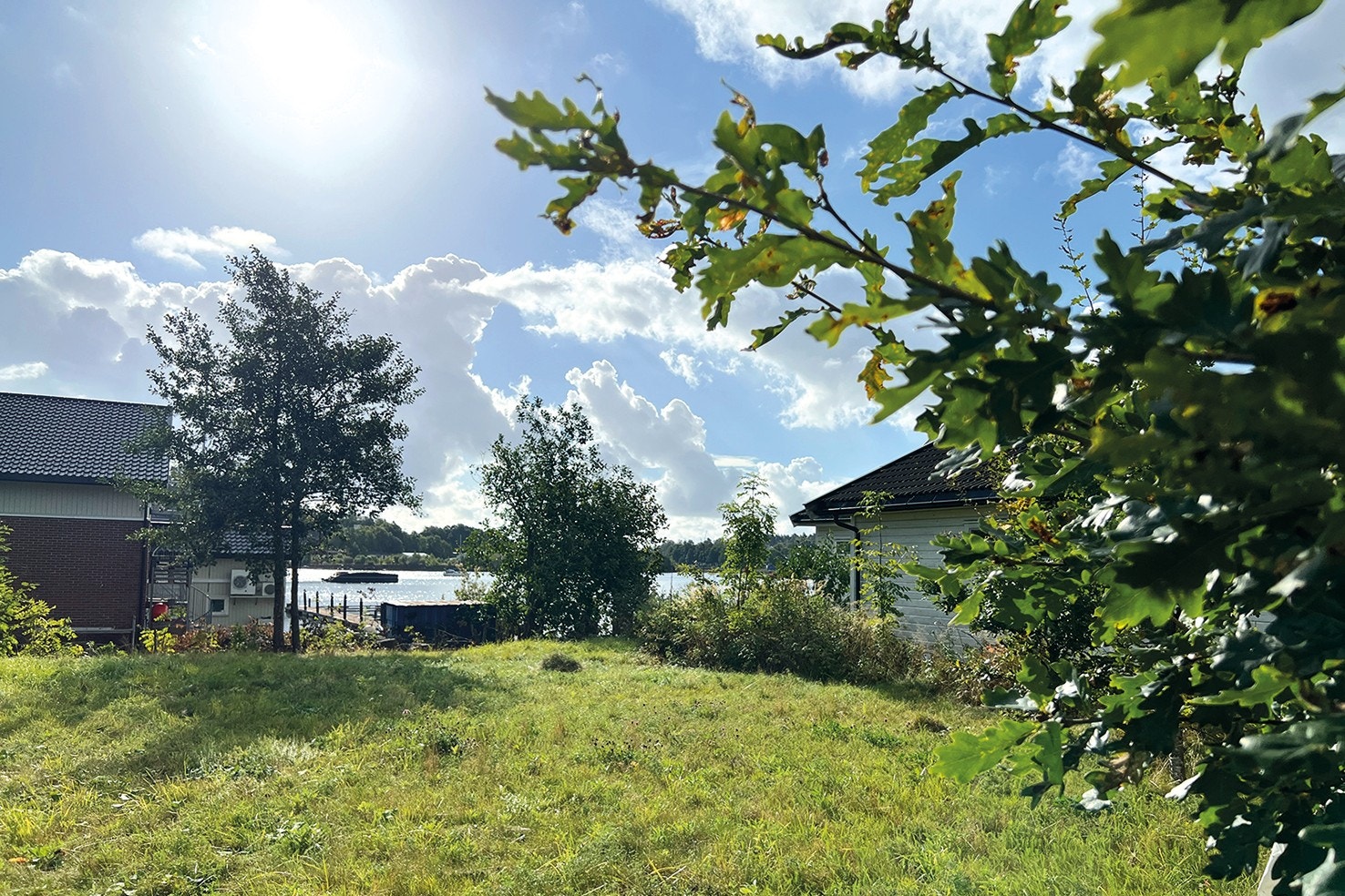 Flott utsikt også utover Føynlandsundet (fra bakkenivå) Galleribilde