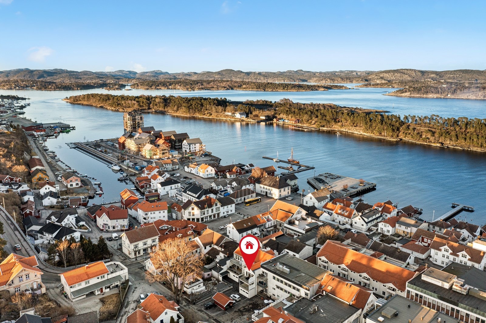 Leiligheten ligger sentralt til i Langesund med gangavstand til alt av servicefunksjoner Galleribilde