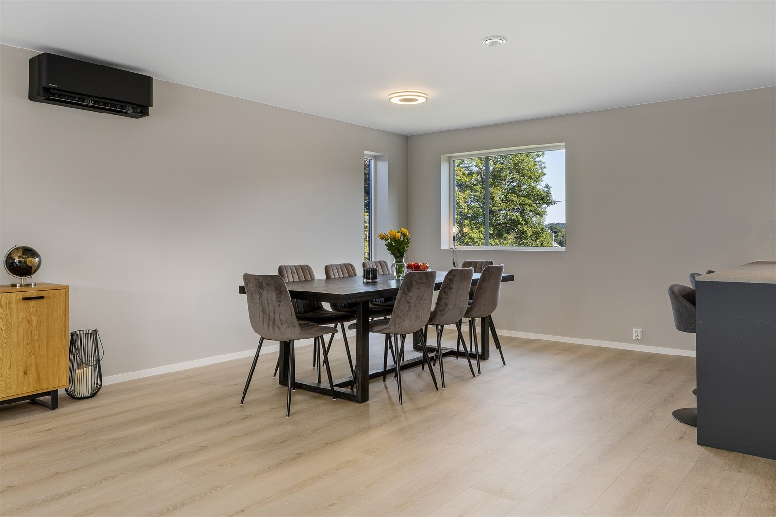 Svært god plass til langbord her! Galleribilde