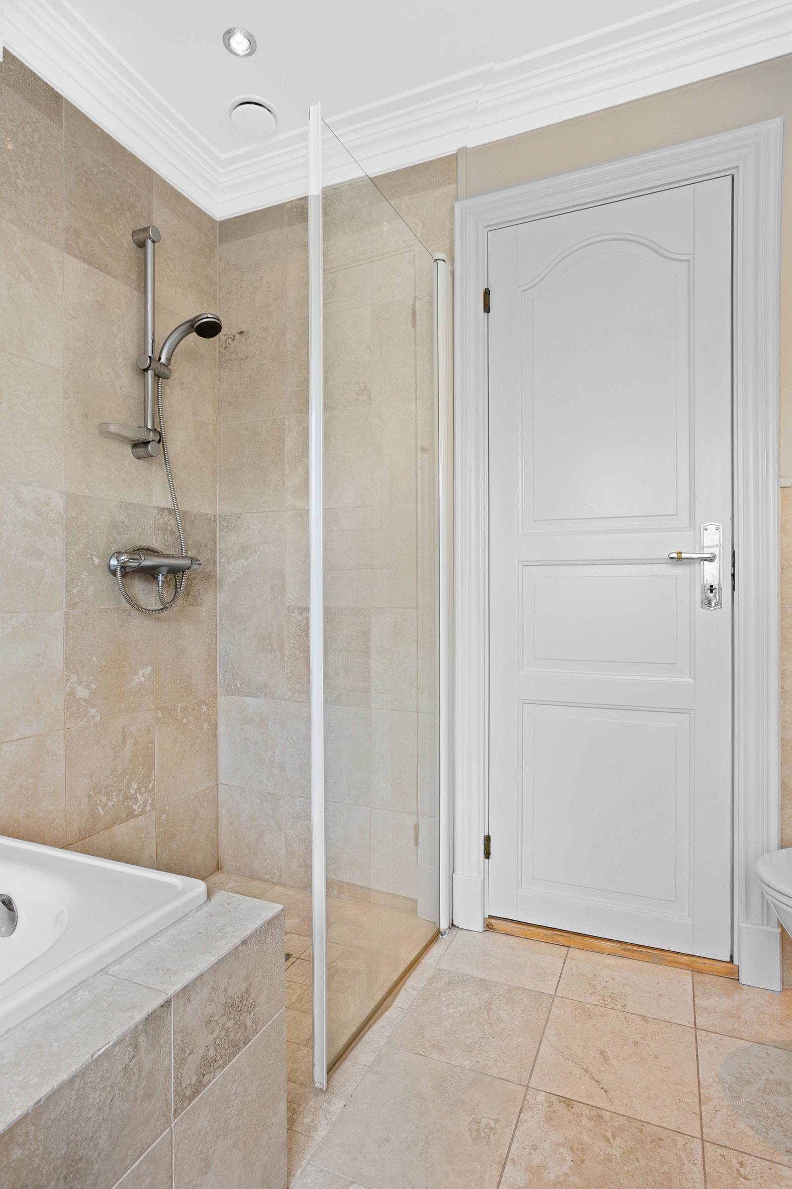 Bad 2 (2 etasje) Galleribilde