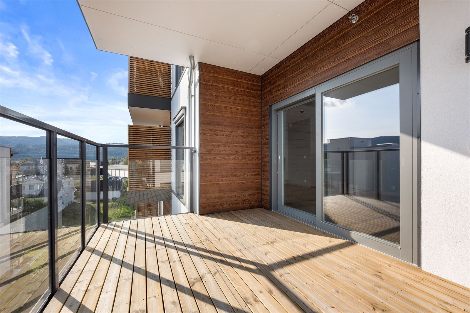 Overbygget balkong - her kan man nyte sommeren. Galleribilde