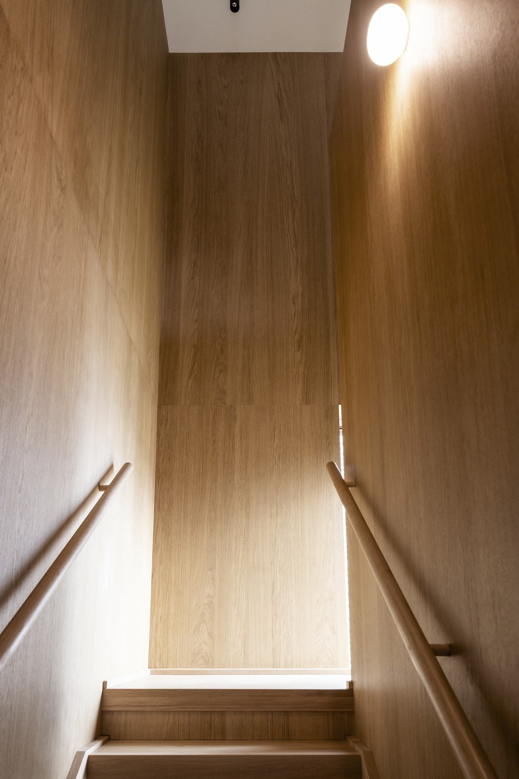 Innfelt belysning i trapperom Galleribilde