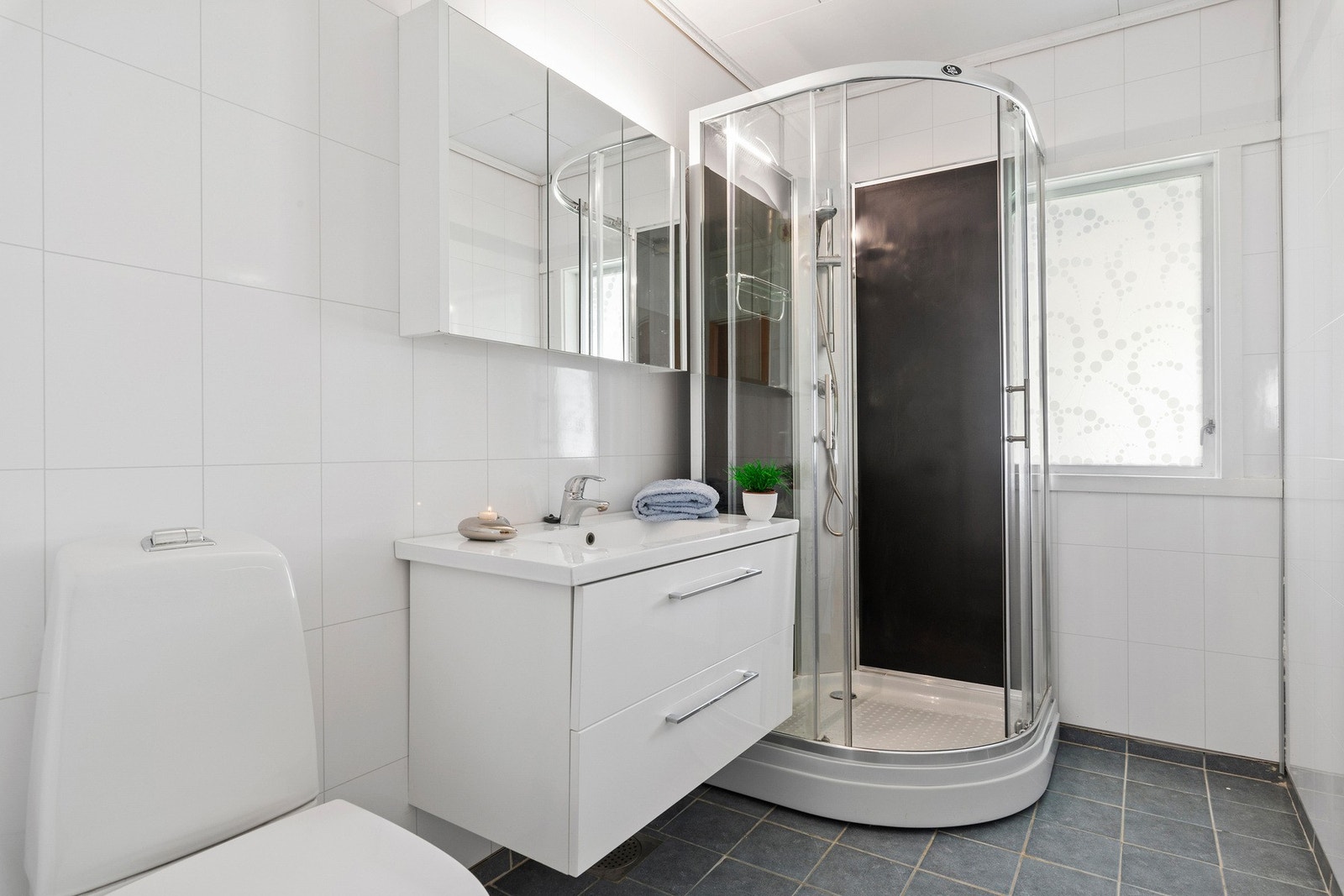 Bad i hovedplan er overflateoppusset i senere tid. Galleribilde