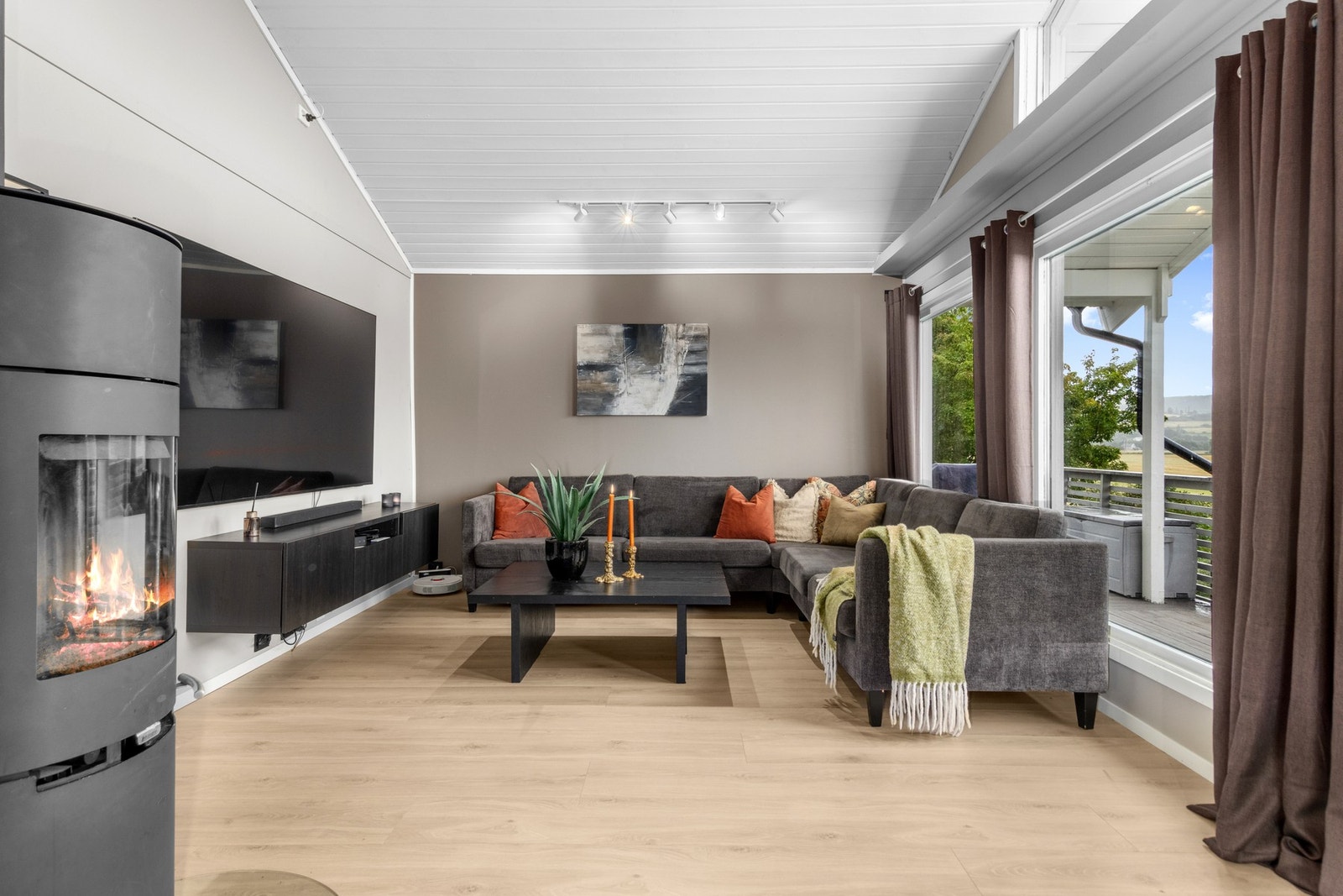 Oppusset stue. Galleribilde