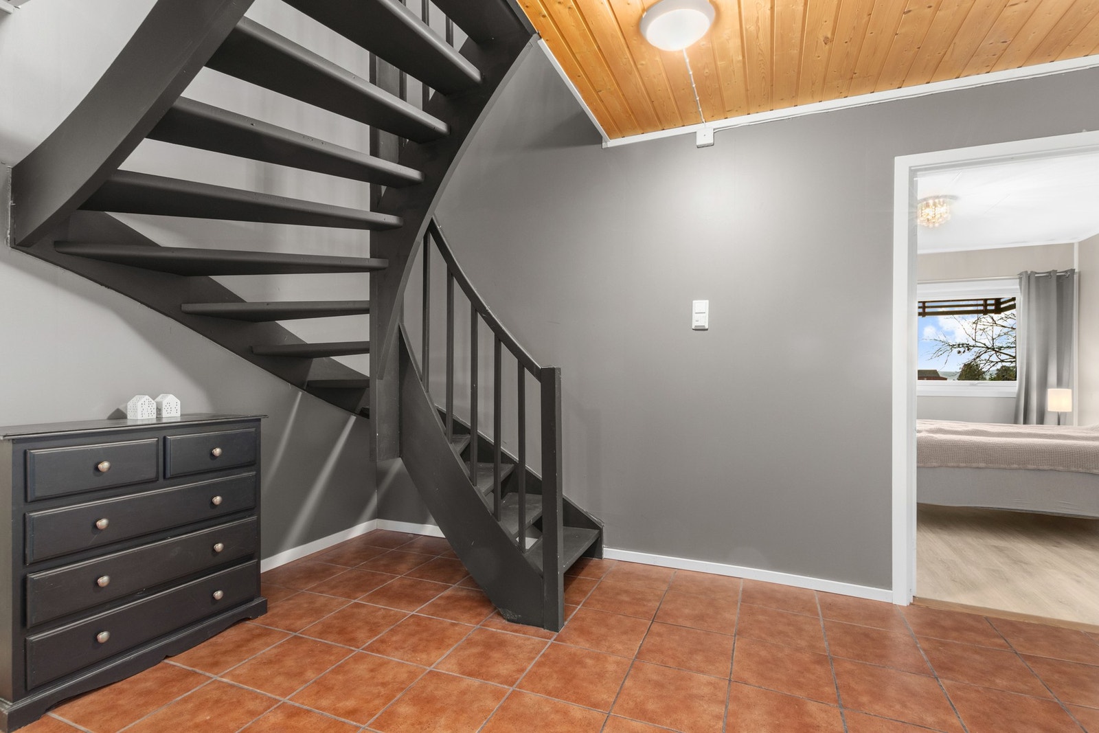 Sokkeletasjen. Galleribilde