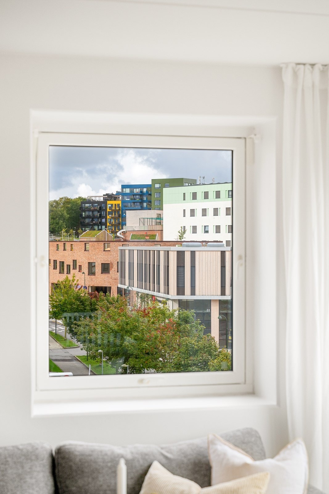 Utsikt fra stue. Galleribilde