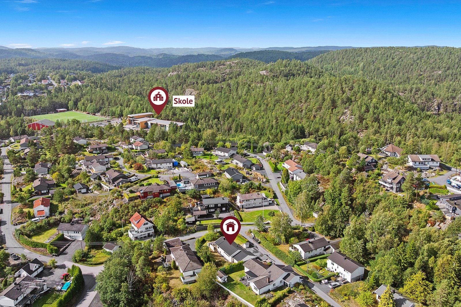 Fra eiendommen er det gangavstand til Helle barneskole og til barnehage. Galleribilde