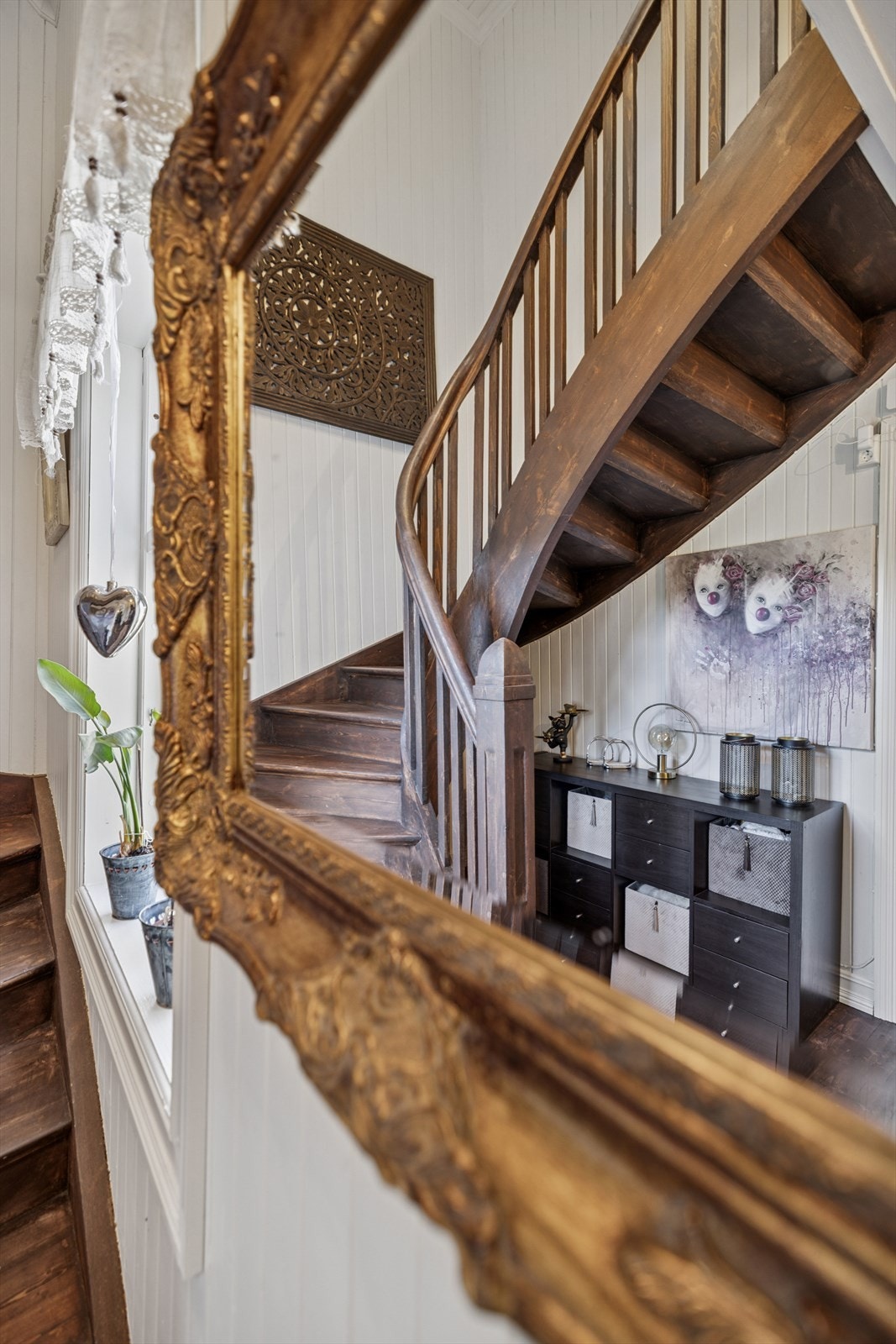 Trappegang til 2. etasje. Galleribilde