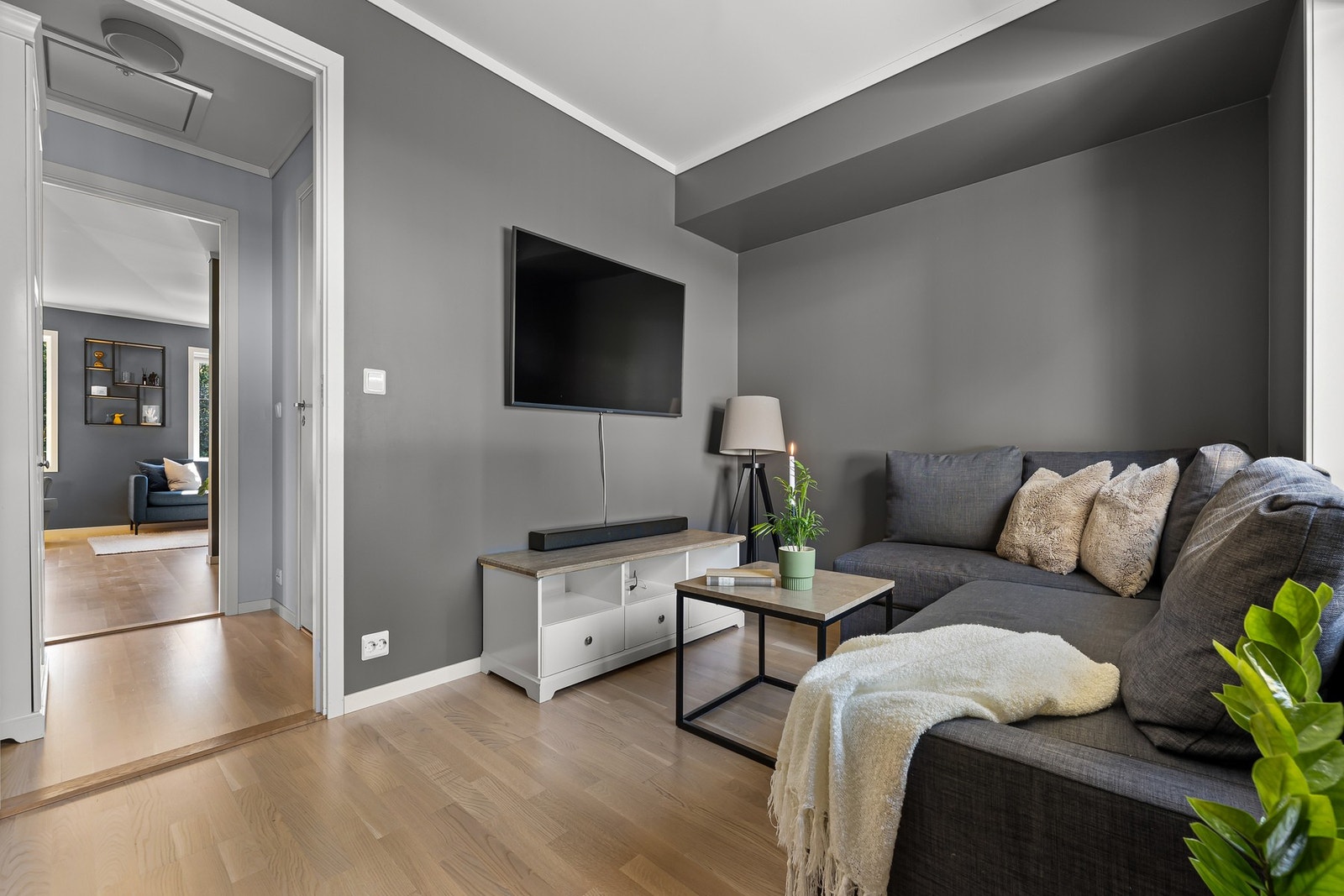 Multifunksjonelt rom - perfekt som ekstra stue, kontor eller gjesterom. Galleribilde