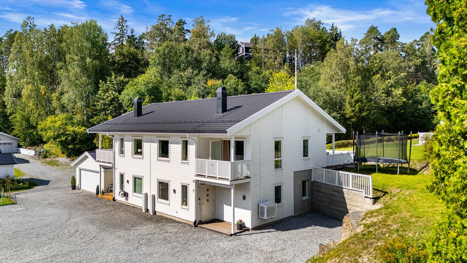 Benjamin Schrøder ønsker velkommen til Nordskogenveien 44! Galleribilde