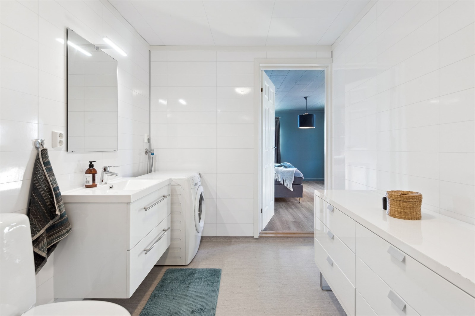 Badet i tilknytning til soverommet ble oppgradert i 2018 Galleribilde