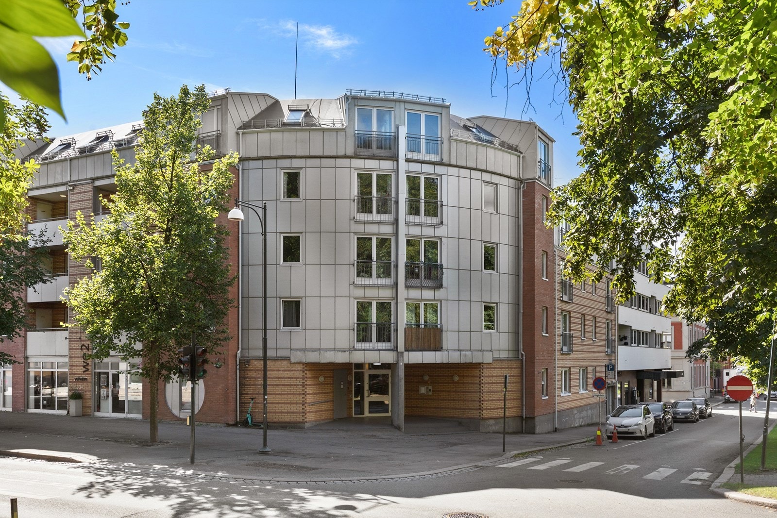 Felles inngang fra 1. etasje Galleribilde