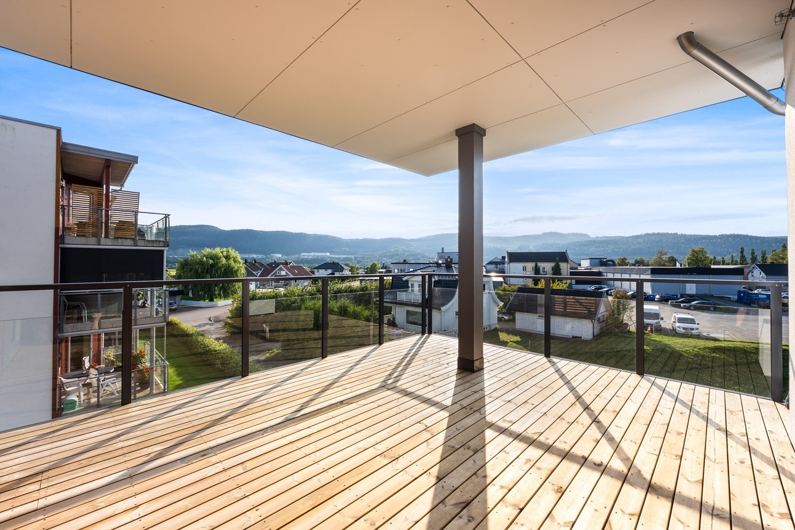 Her kan man nyte fine sommerdager og -kvelder. Galleribilde