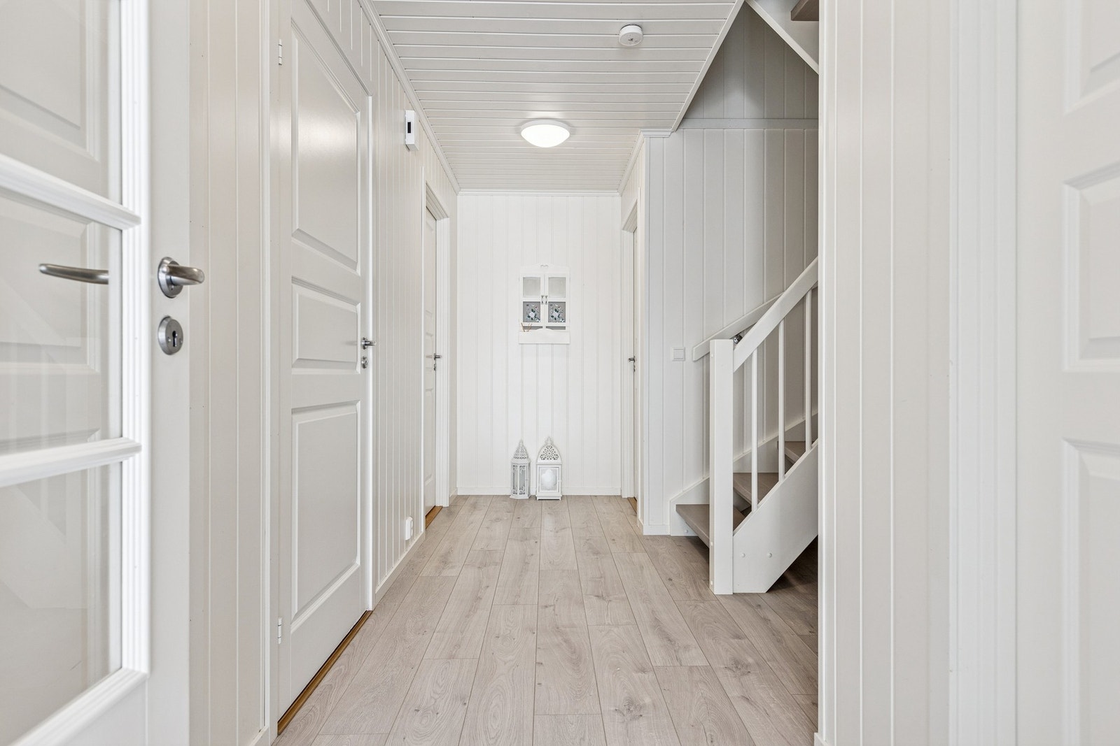 Her ligger også boligens tre soverom, bad og en ekstra bod. Galleribilde