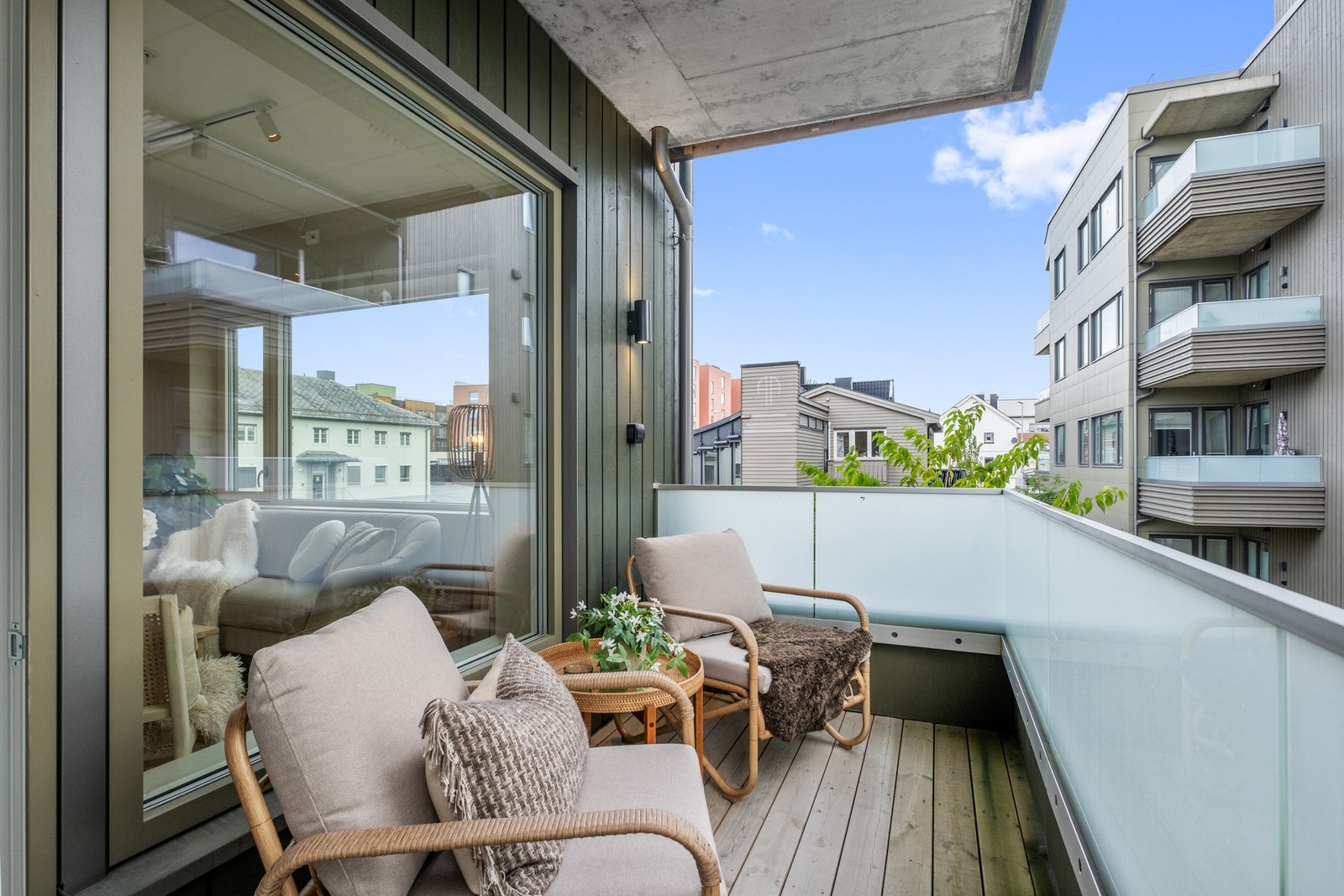 Balkongen er østvendt. Galleribilde