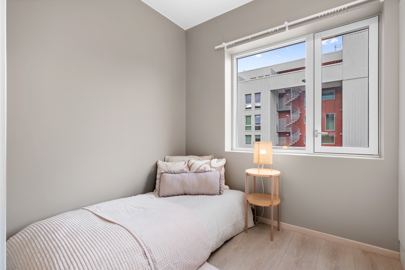 Soverom 2 er på 7,3m². Galleribilde