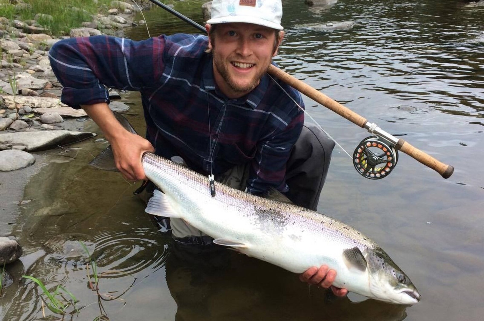 Mange laksefiskere kommer til Stjørdalselva og Austkil hver sommer for å nyte gode fiskeopplevelser. Galleribilde