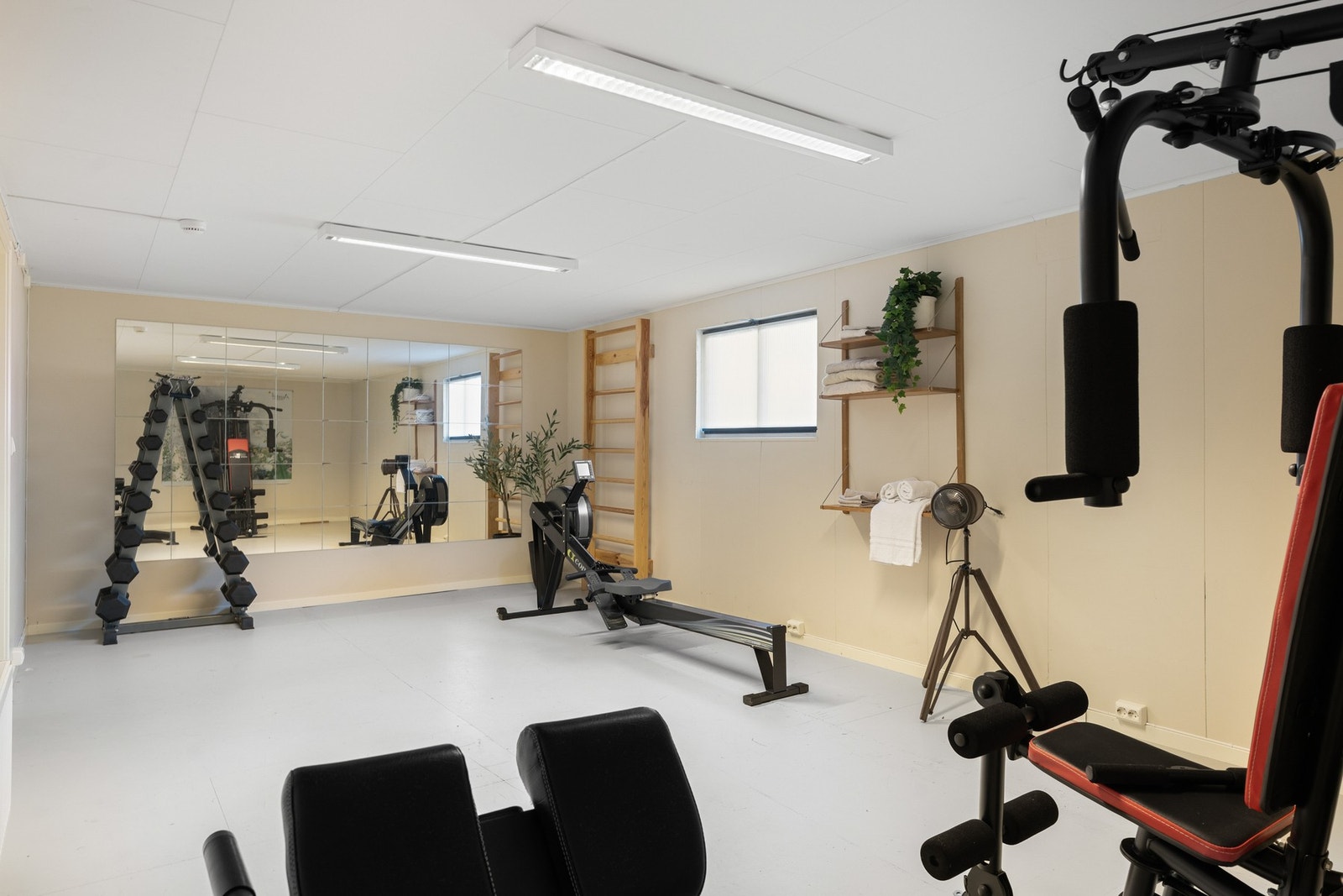 Forn de spreke finnes det også et trimrom i fjøset. Galleribilde