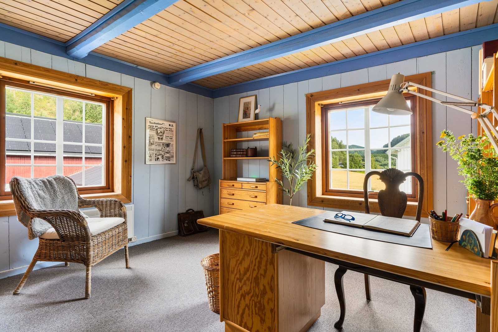 Vegg i vegg med soverommet finner du et kontor - som også kan brukes som soverom. Galleribilde